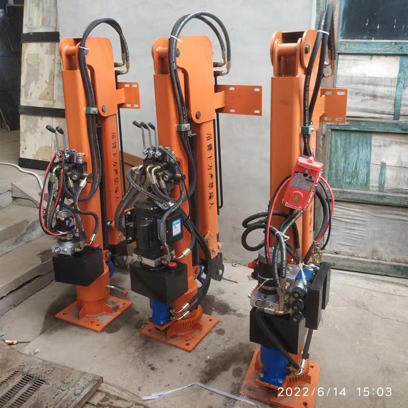 禹王台区重汽蓝牌随车吊 3.2吨 国六动力强 液压驱动 农用自卸起重机